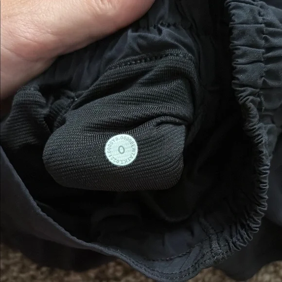 Lululemon Black Camo Shorts - Picture 2 of 4